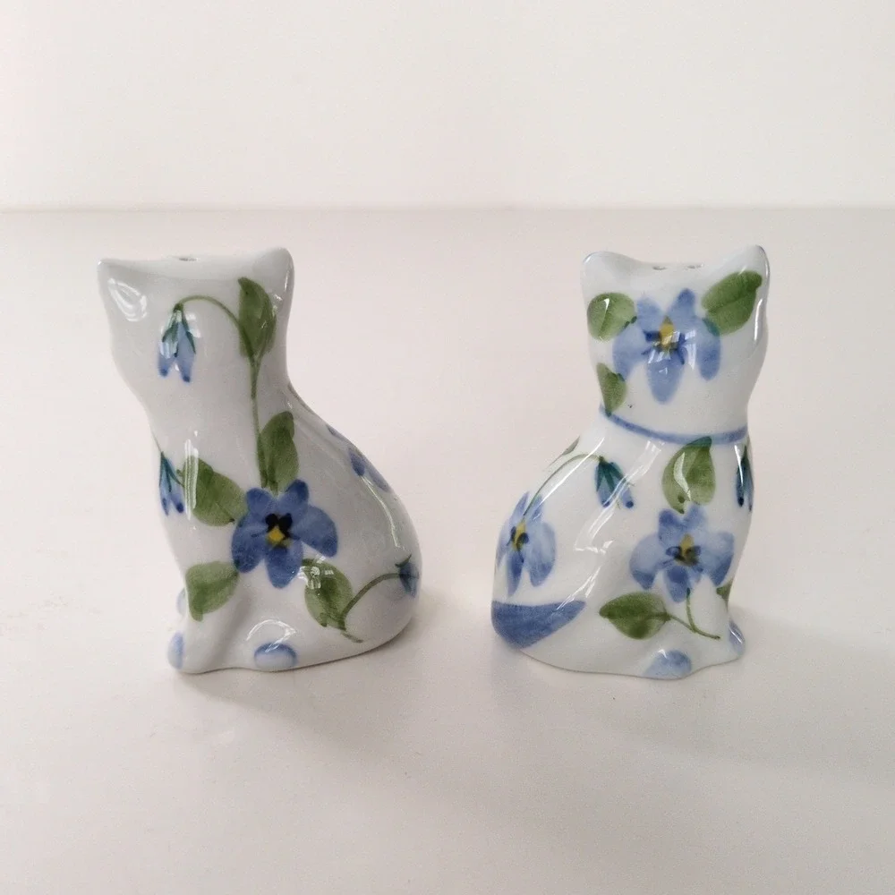 Unbranded charming vintage